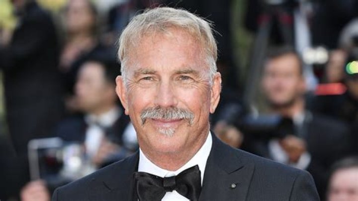 Kevin Costner Standing Ovation: Celebrating a Legendary Career
